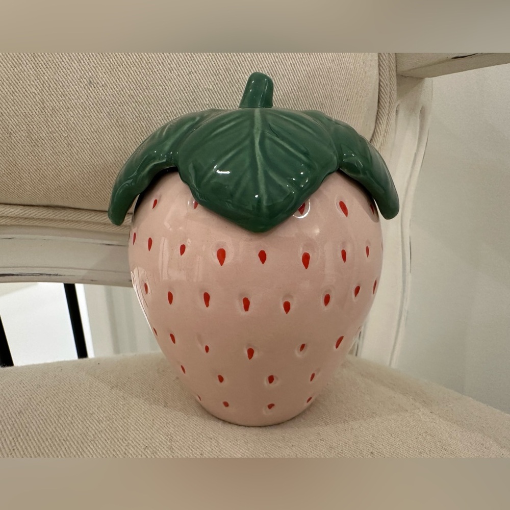 🍓Country Farmhouse Pale Pink Strawberry Candle Trinket Jar VHTF NWT